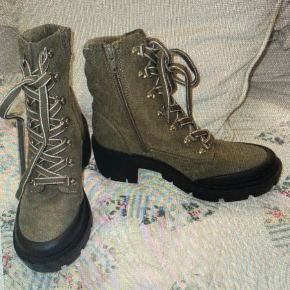 Esprit Olive Combat Boots with Black Soles